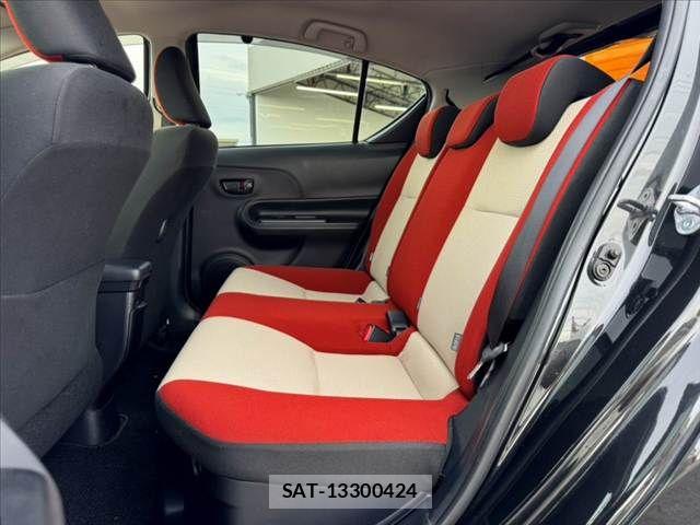 Toyota AQUA 2017-02 7875262-17