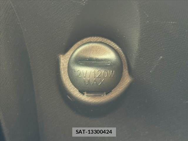 Toyota AQUA 2017-02 7875262-28