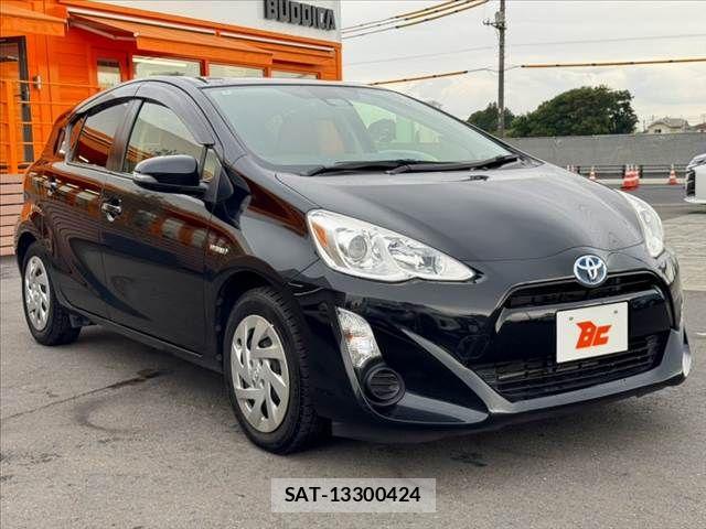 Toyota AQUA 2017-02 7875262-7