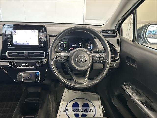 Toyota AQUA 2022-02 7875237-14