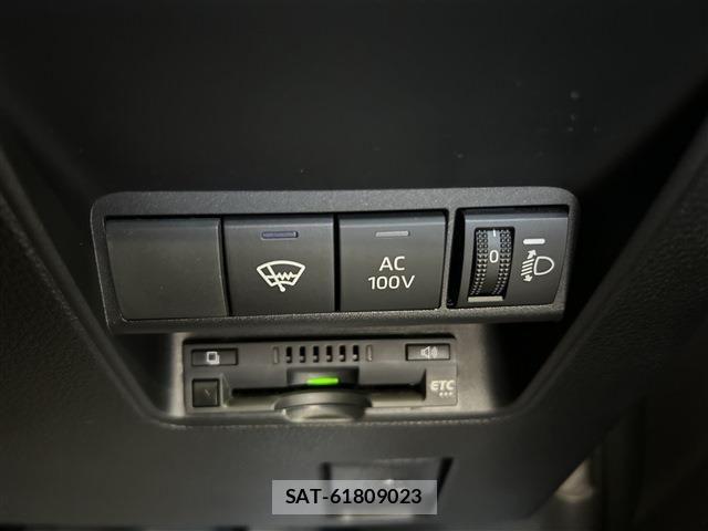 Toyota AQUA 2022-02 7875237-19