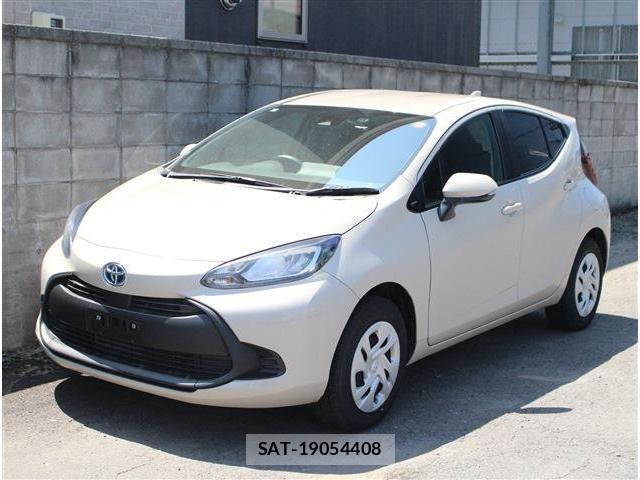 Toyota AQUA 2024-01 7875241-0