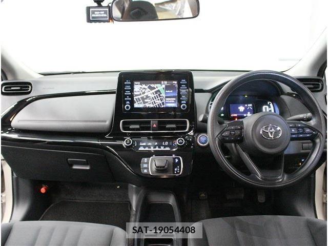Toyota AQUA 2024-01 7875241-8