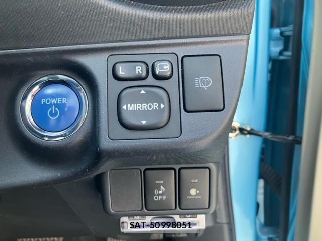 Toyota AQUA 2012-01 7875271-19