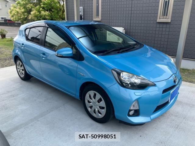 Toyota AQUA 2012-01 7875271-2