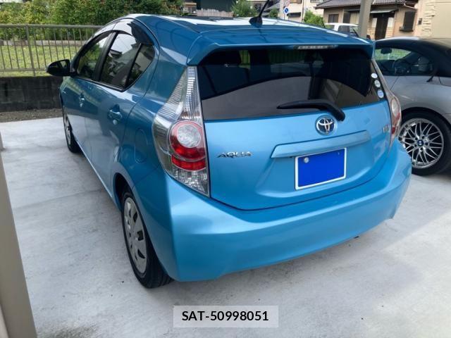 Toyota AQUA 2012-01 7875271-3