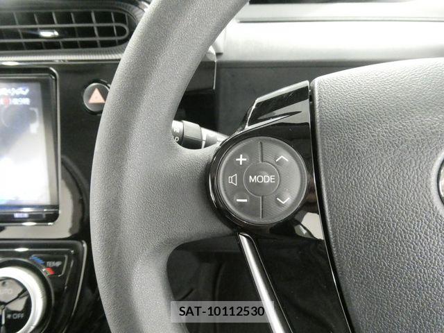 Toyota AQUA 2017-06 7875250-20