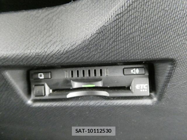 Toyota AQUA 2017-06 7875250-23