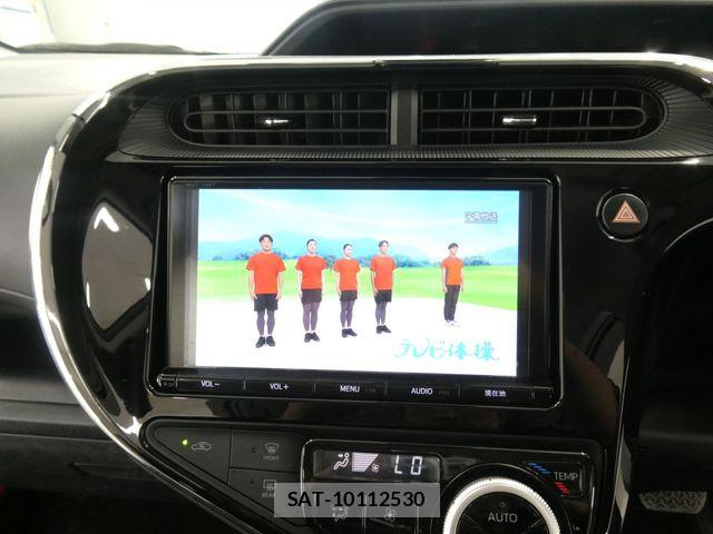 Toyota AQUA 2017-06 7875250-26