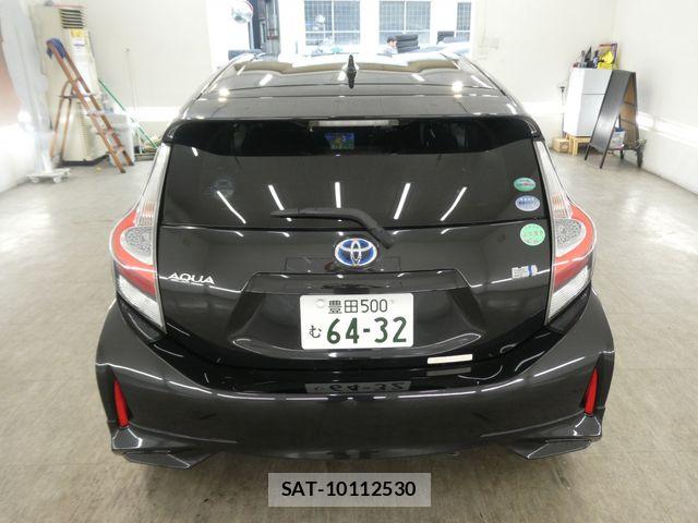 Toyota AQUA 2017-06 7875250-4