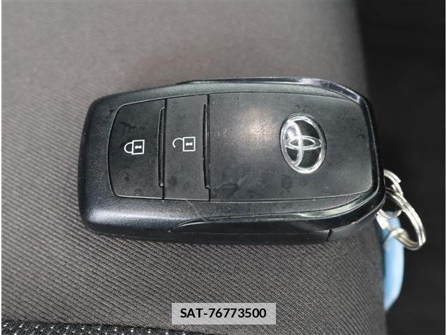 Toyota AQUA 2024-06 7902213-18