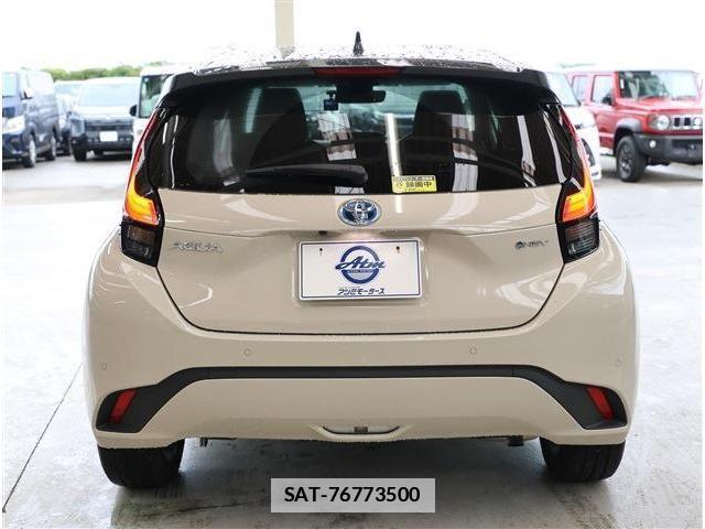 Toyota AQUA 2024-06 7902213-24