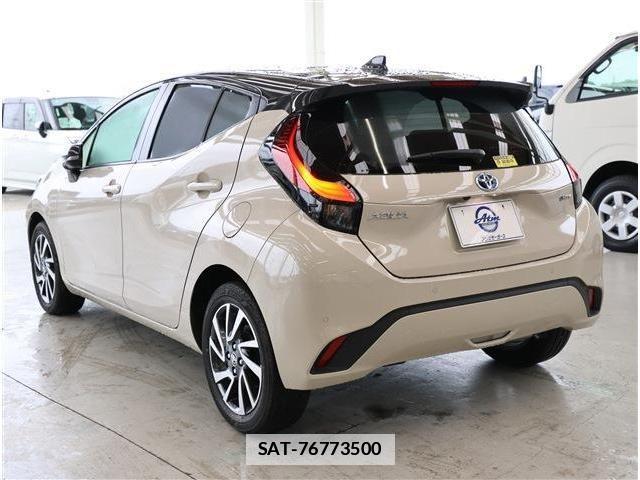 Toyota AQUA 2024-06 7902213-25