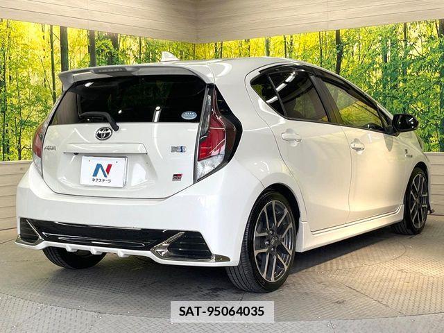 Toyota AQUA 2020-01 7902214-16