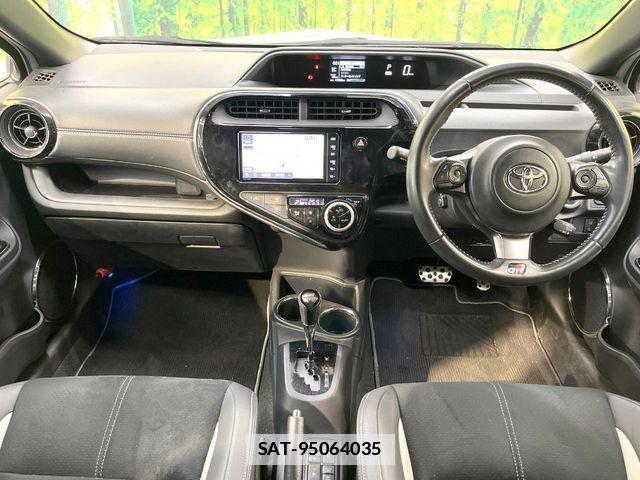 Toyota AQUA 2020-01 7902214-1