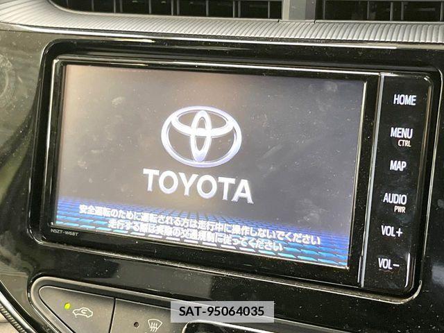 Toyota AQUA 2020-01 7902214-3