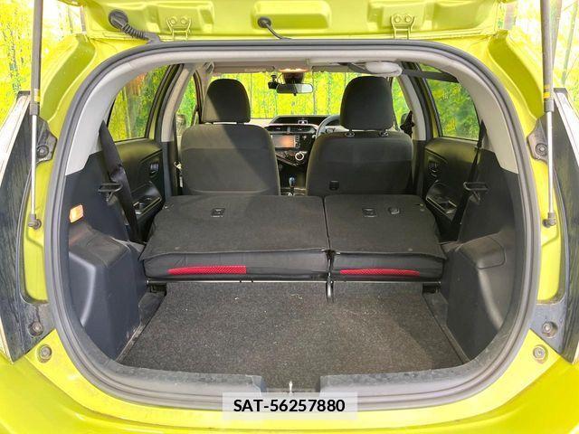 Toyota AQUA 2018-04 7902217-9