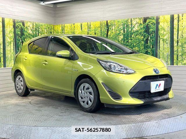 Toyota AQUA 2018-04 7902217-15