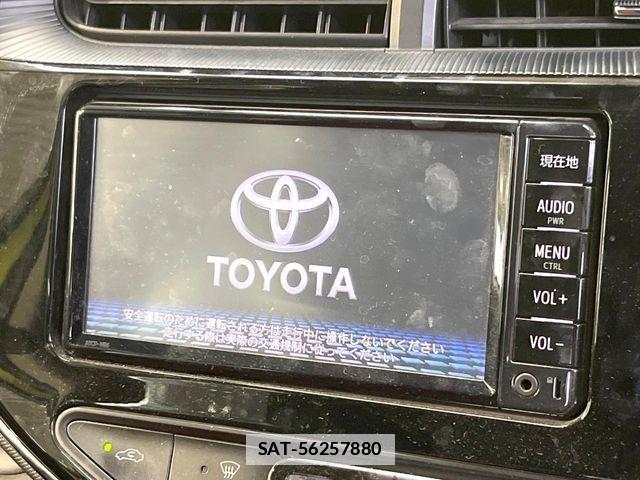 Toyota AQUA 2018-04 7902217-3