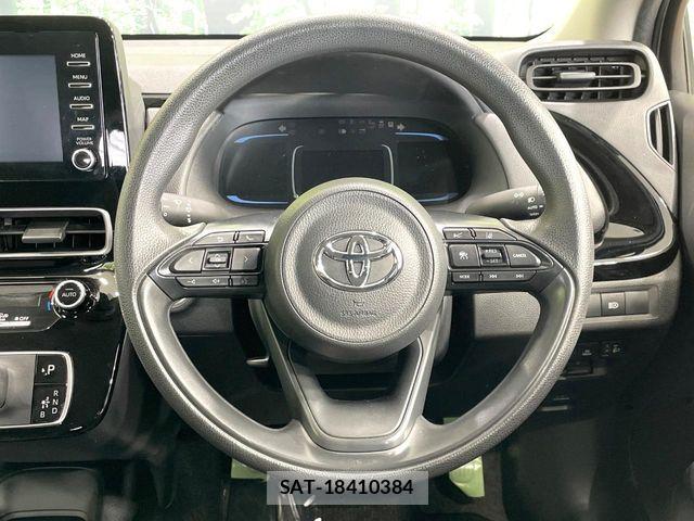 Toyota AQUA 2023-10 7960471-10
