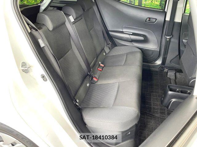 Toyota AQUA 2023-10 7960471-8