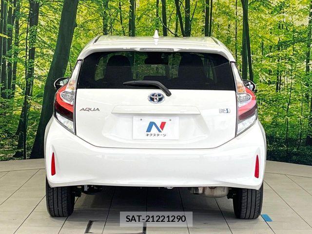 Toyota AQUA 2021-06 7960477-14
