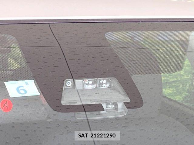 Toyota AQUA 2021-06 7960477-3