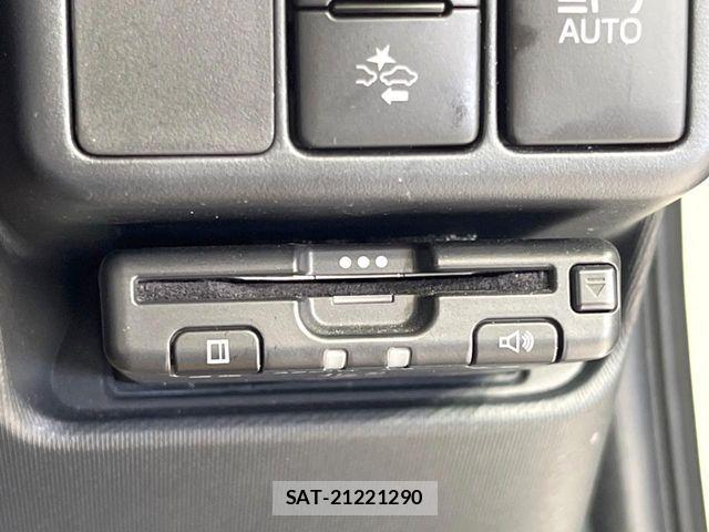 Toyota AQUA 2021-06 7960477-4