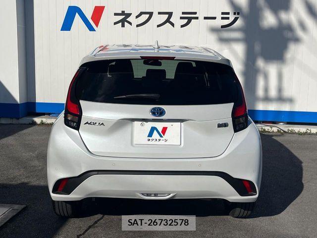 Toyota AQUA 2023-05 7960466-15