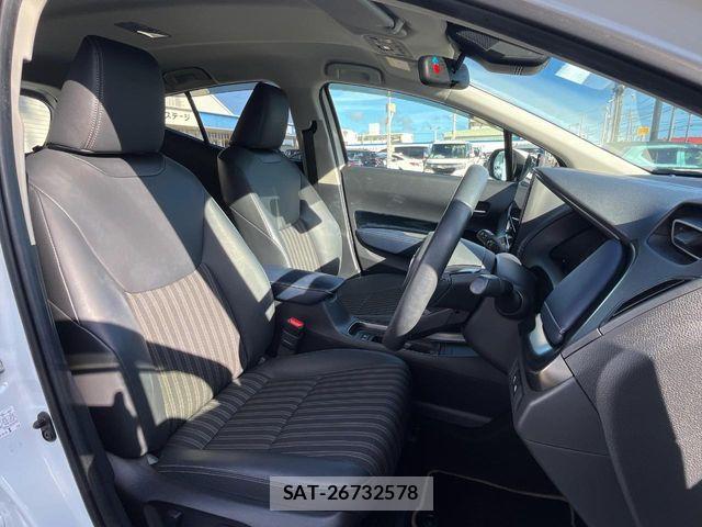Toyota AQUA 2023-05 7960466-8