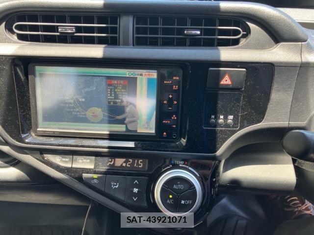 Toyota AQUA 2017-04 7960493-20