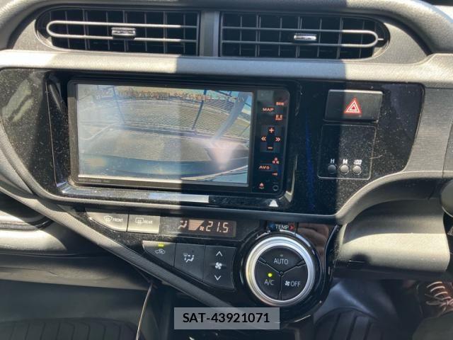 Toyota AQUA 2017-04 7960493-21