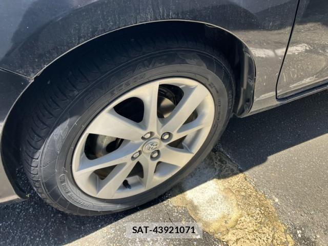 Toyota AQUA 2017-04 7960493-4