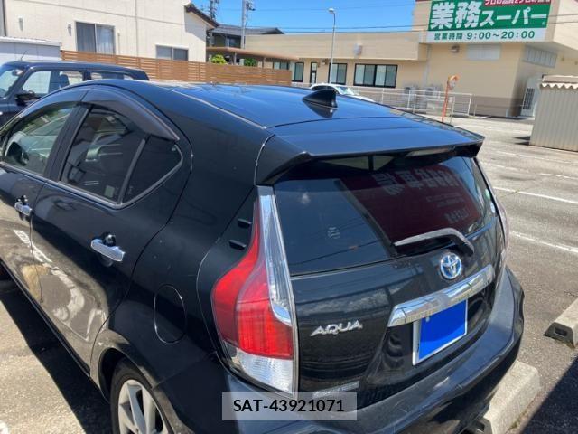 Toyota AQUA 2017-04 7960493-8