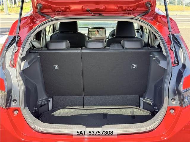 Toyota AQUA 2021-08 7960474-10