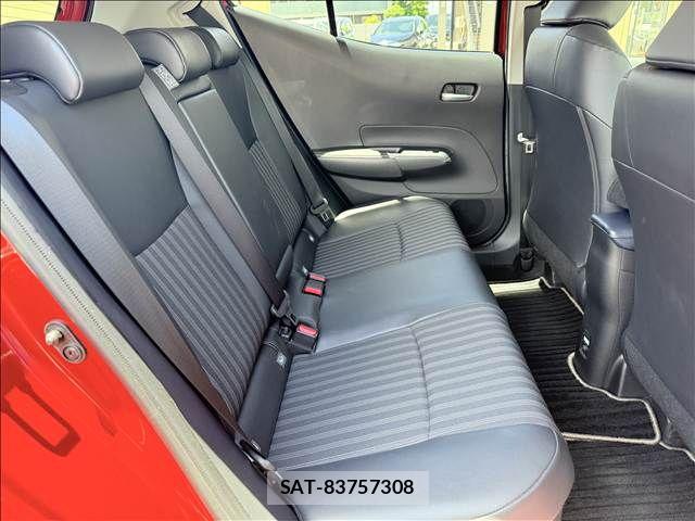 Toyota AQUA 2021-08 7960474-25