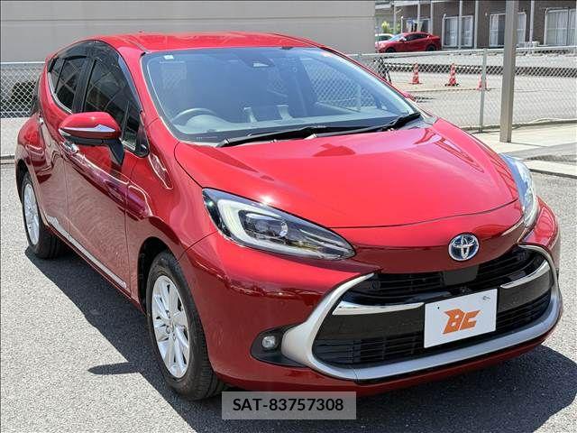 Toyota AQUA 2021-08 7960474-4