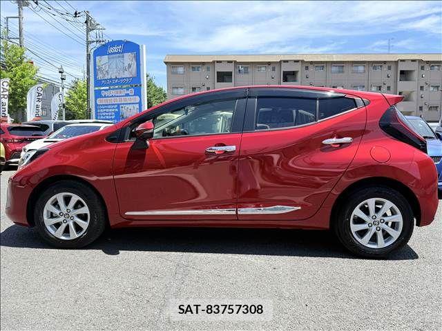 Toyota AQUA 2021-08 7960474-5