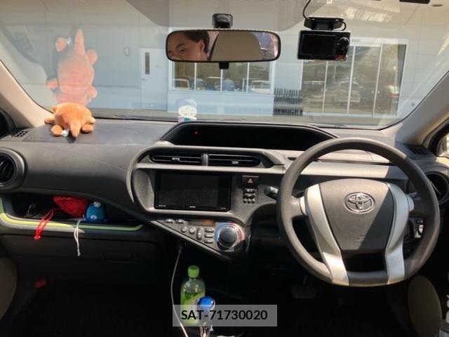 Toyota AQUA 2012-12 7960502-10