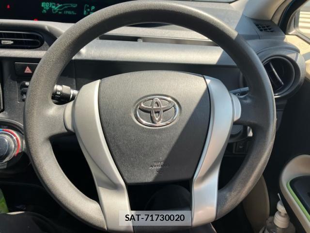 Toyota AQUA 2012-12 7960502-11