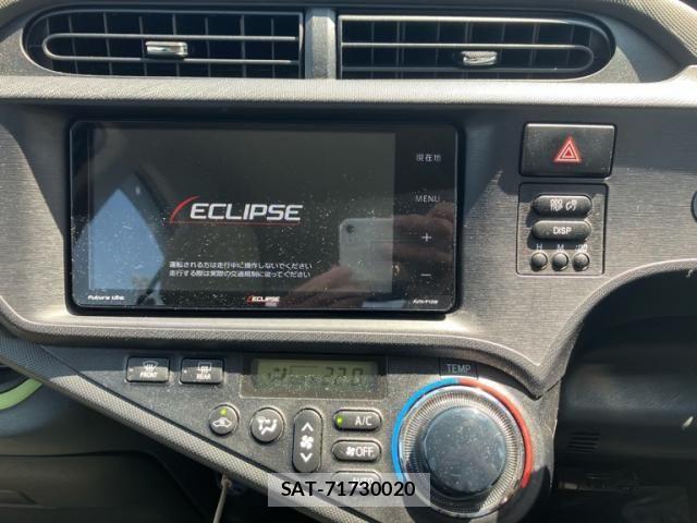 Toyota AQUA 2012-12 7960502-13