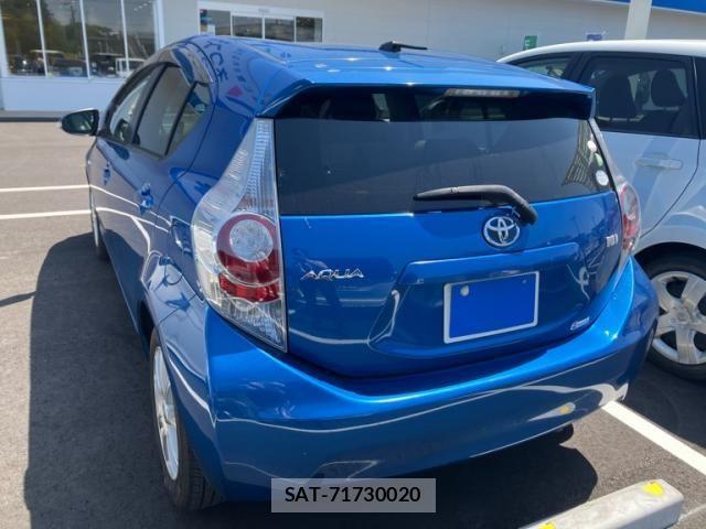 Toyota AQUA 2012-12 7960502-4