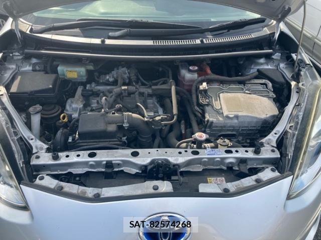 Toyota AQUA 2017-12 7960490-12