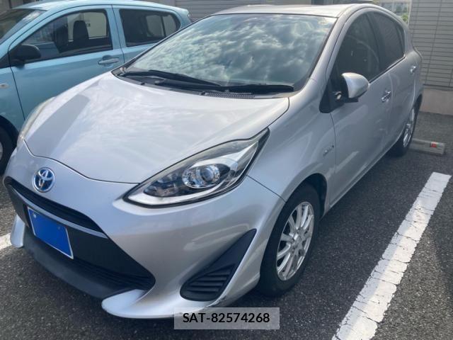 Toyota AQUA 2017-12 7960490-1