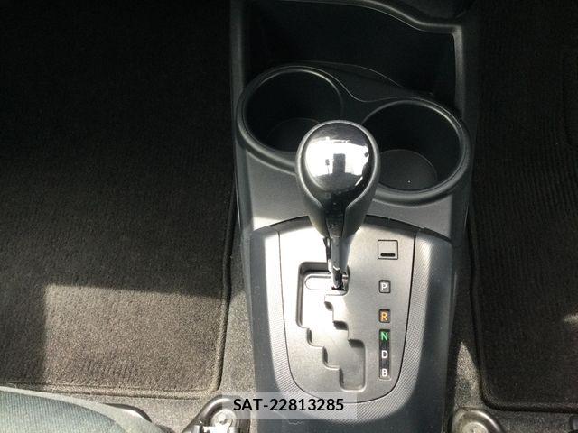 Toyota AQUA 2019-03 7960472-10