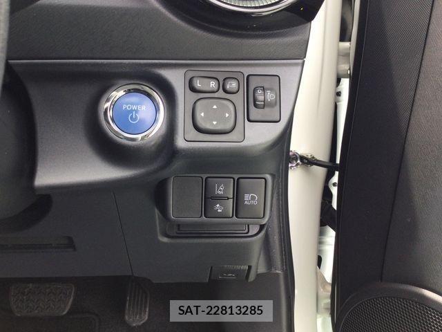 Toyota AQUA 2019-03 7960472-15