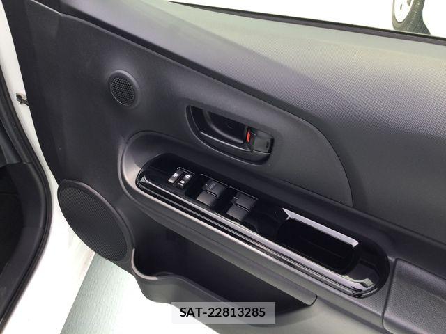 Toyota AQUA 2019-03 7960472-18
