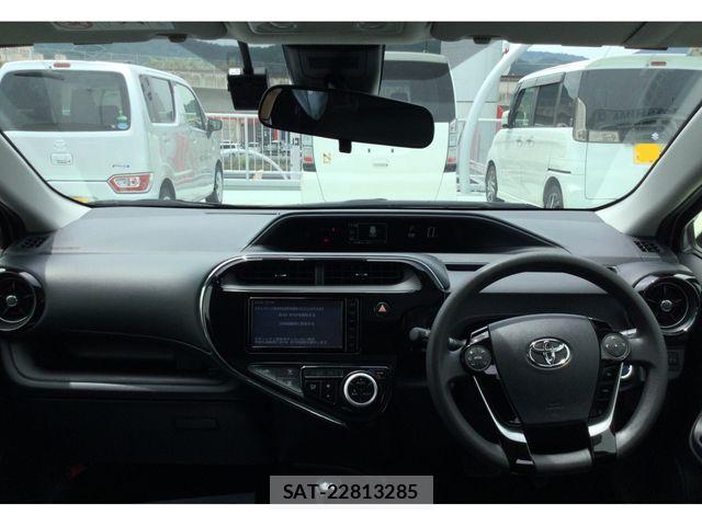 Toyota AQUA 2019-03 7960472-5