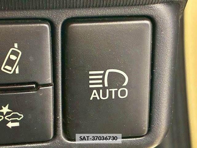 Toyota AQUA 2017-10 7960473-6