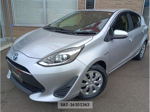 Toyota AQUA 2017-12 7960481-0